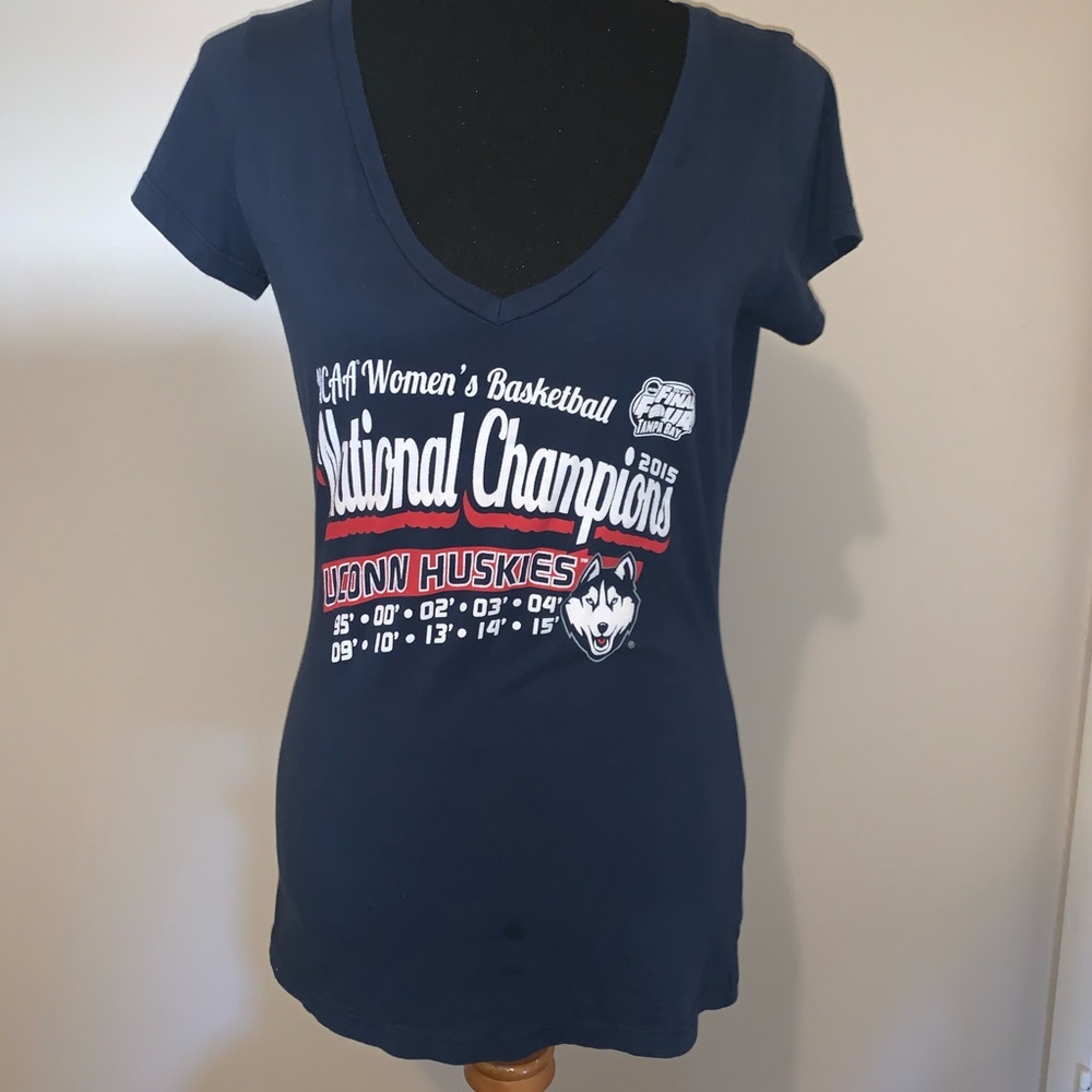 🏀UConn Women’s Basketball Shirt🏀